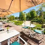Lägenhetshotell Z Jacuzzi I Widokiem Na Odre - Boulevard Drobnera 4*