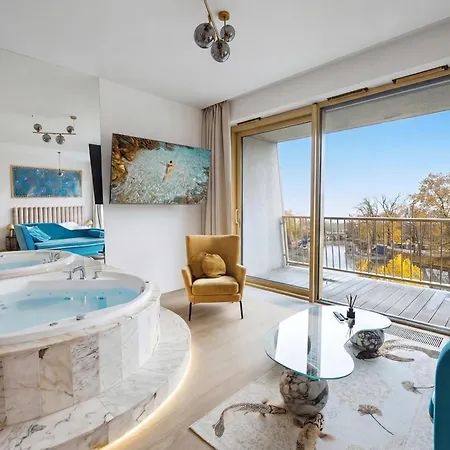 Z Jacuzzi I Widokiem Na Odre - Boulevard Drobnera 3*
