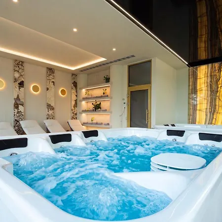Z Jacuzzi I Widokiem Na Odrę - Boulevard Drobnera Hotel apartamentowy 4*