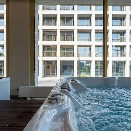Hotel apartamentowy Z Jacuzzi I Widokiem Na Odrę - Boulevard Drobnera 4*