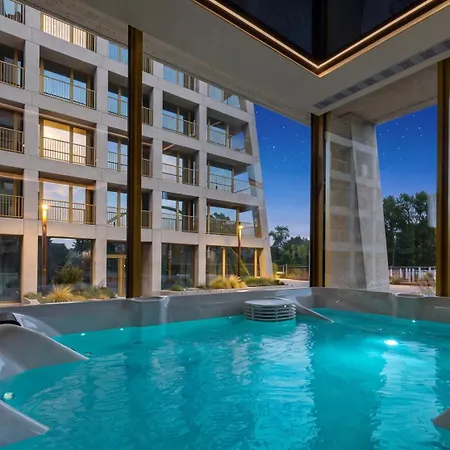 Z Jacuzzi I Widokiem Na Odrę - Boulevard Drobnera 4*