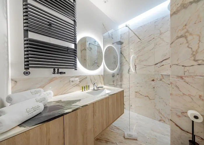 Z Jacuzzi I Widokiem Na Odre - Boulevard Drobnera 3* 브로츠와프