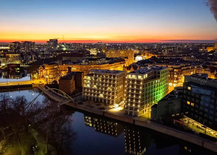 Z Jacuzzi I Widokiem Na Odre - Boulevard Drobnera 아파트호텔 브로츠와프